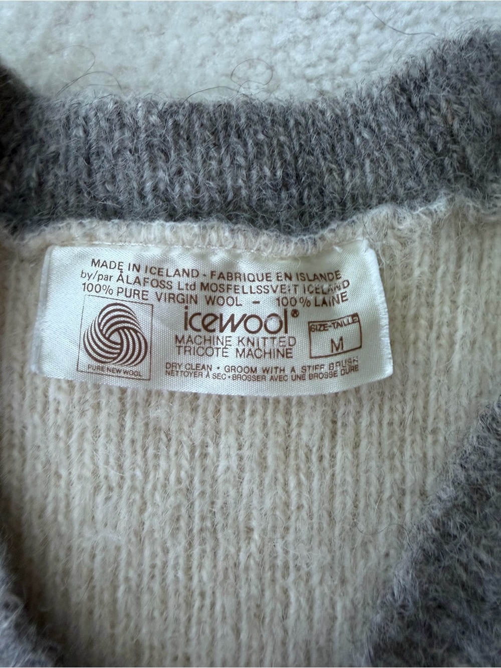 Ice Wool Iceland 100% Pure Wool V-Neck Striped Mohair Vest - Cream & Gray - Picture 2 of 4